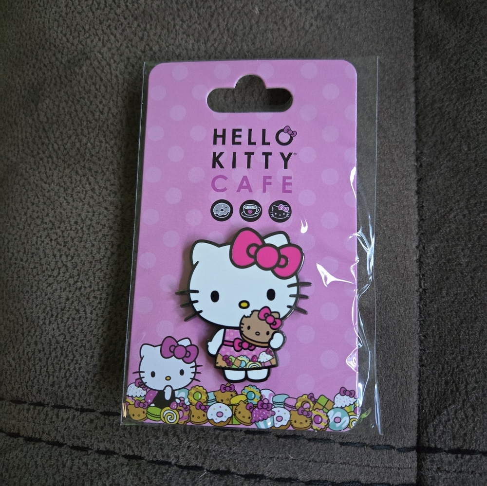 Hello Kitty Cafe Buttons